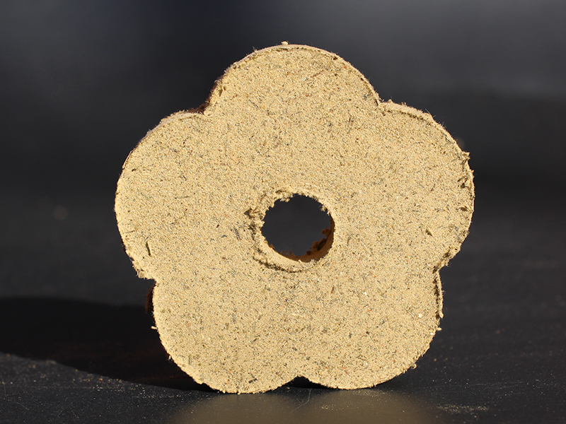 梅花單孔艾餅5.3*0.8CM